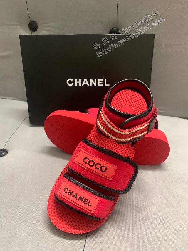 Chanel女鞋 香奈兒春夏新款字母logo涼鞋魔術貼涼鞋 Chanel沙灘鞋  naq1243